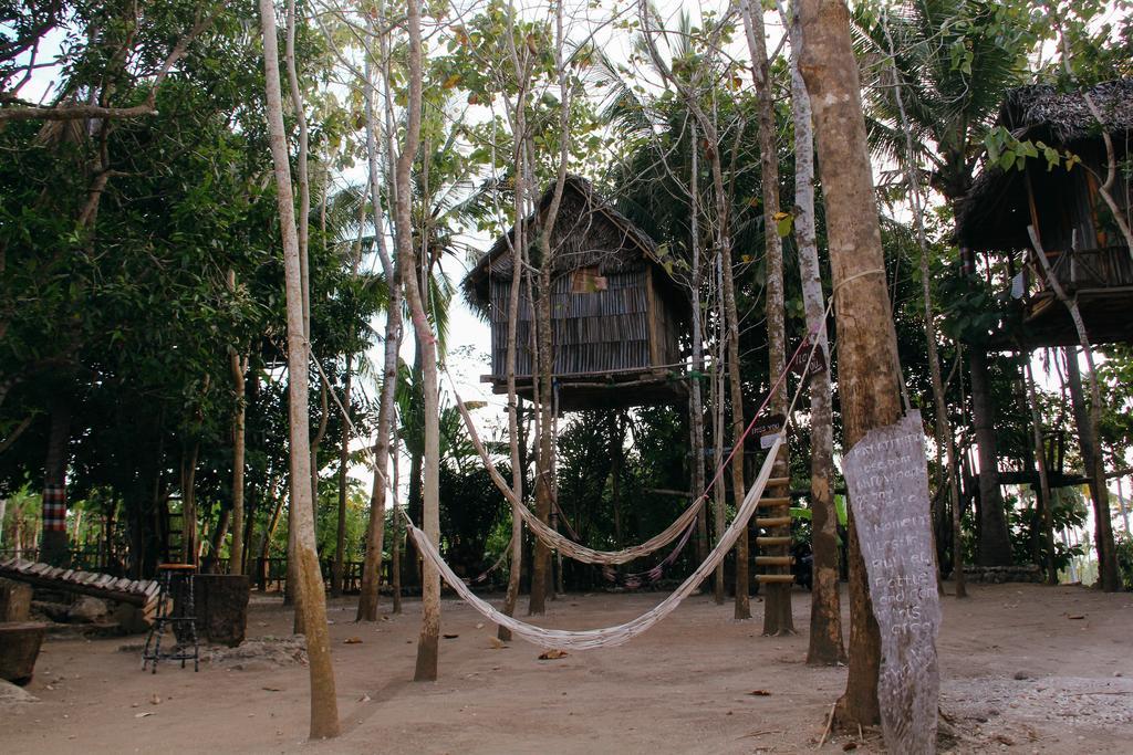 Nyuh Bengkok Tree House Hotel Batununggul Kültér fotó